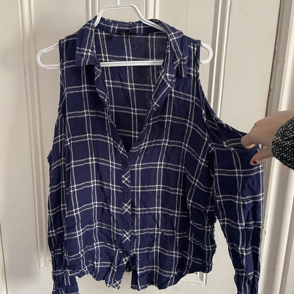 Navy Plaid Cold Shoulder Top - Picture 1 of 3